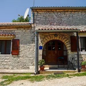 Apartment Heraki, Sveti Lovreč Pazenatički