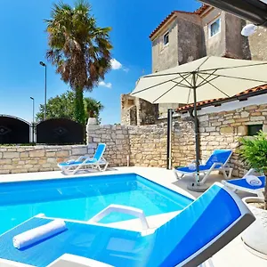 Villa Lory, Sveti Lovreč Pazenatički